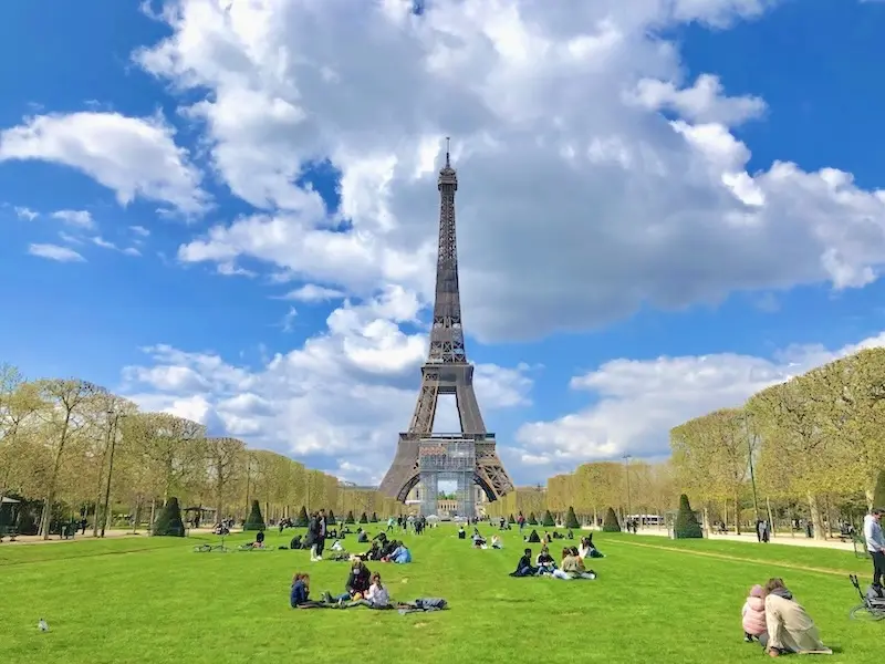 エッフェル塔