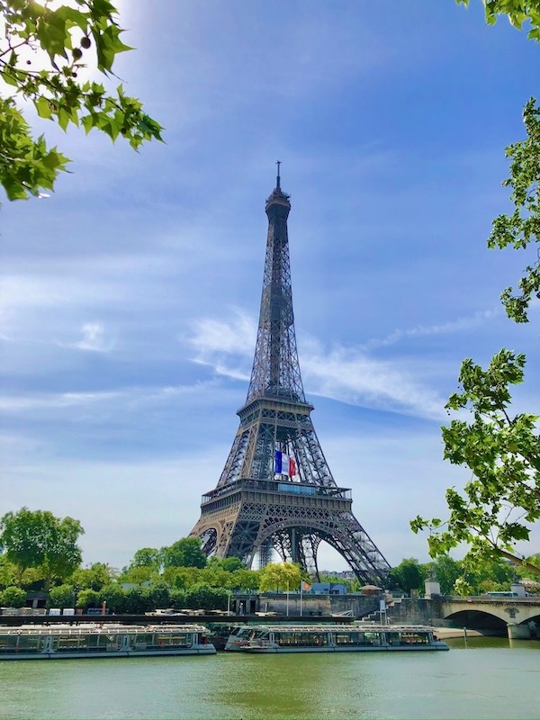 エッフェル塔