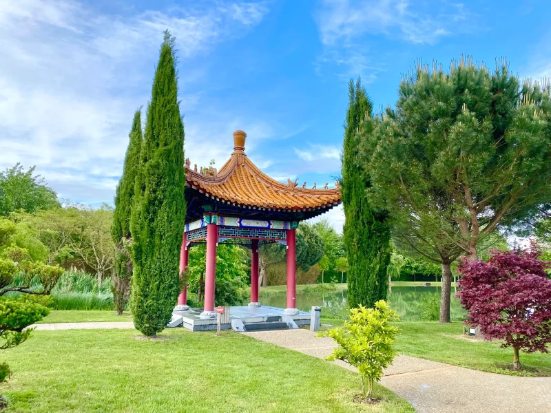 中国庭園の亭